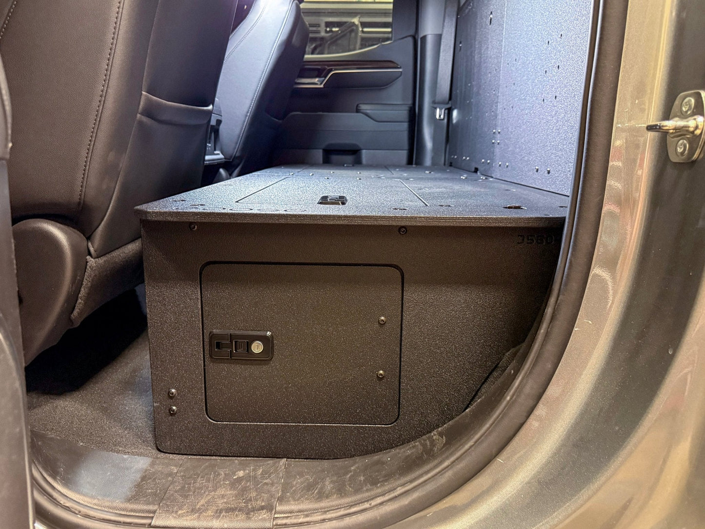 CHEVY - SILVERADO - 4TH GEN - GMC - SIERRA - DOUBLECAB - 2019-PRESENT - 5TH GEN - EXPLORE SERIES - DOUBLE CAB - SEAT DELETE PLATE SYSTEM - SECOND ROW - 100% Goose Gear