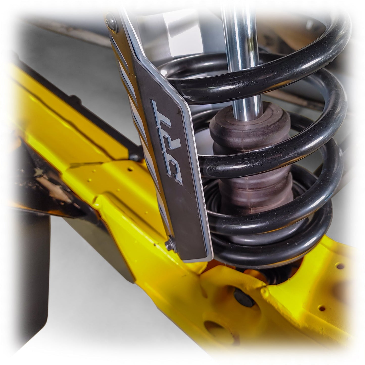 DRT Can-Am 2017+ Maverick X3/R Rear Aluminum Shock Guards Dunes 2 Dezert SXS