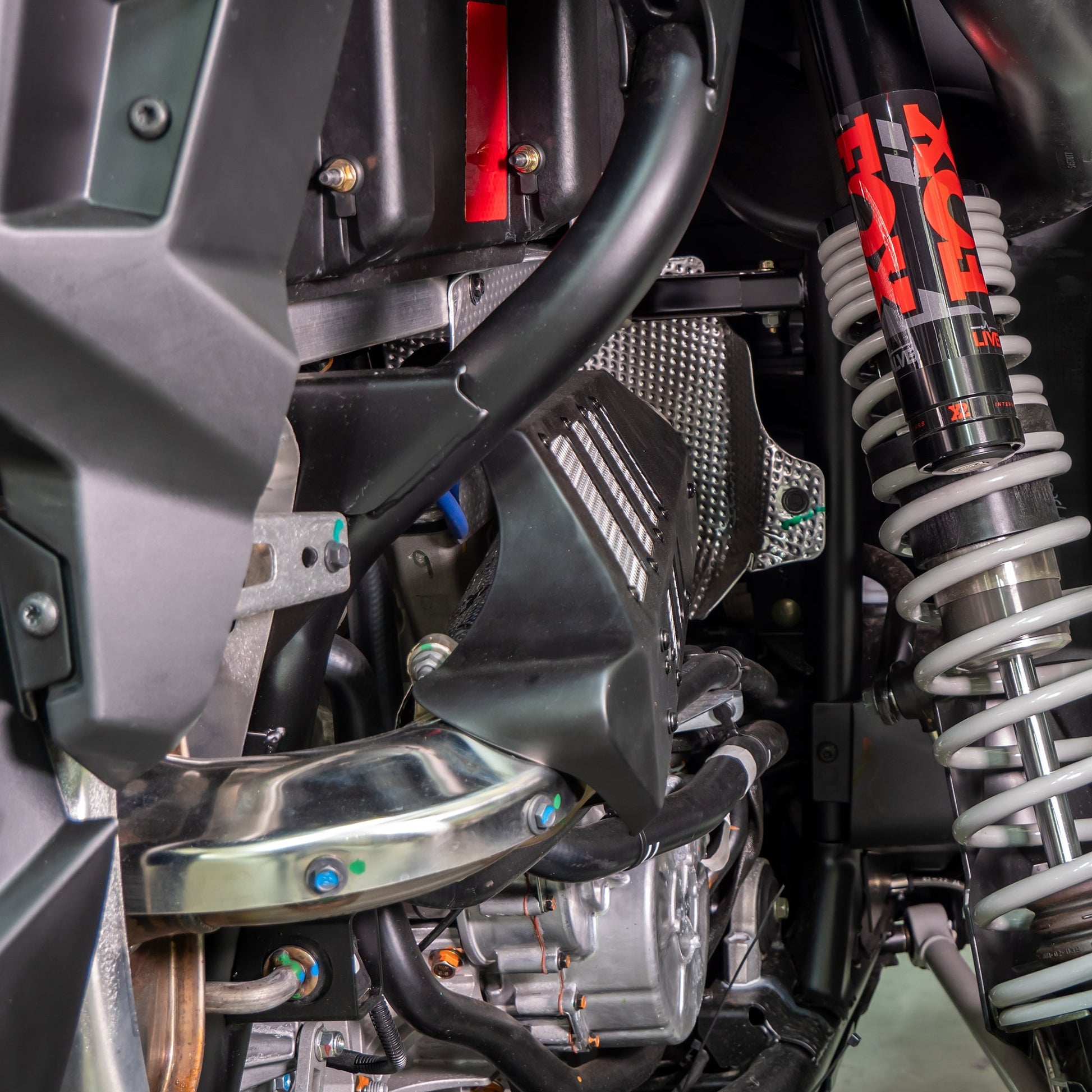 DRT RZR Pro XP / Turbo R 2022+ Aluminum Headpipe Shield Dunes 2 Dezert SXS