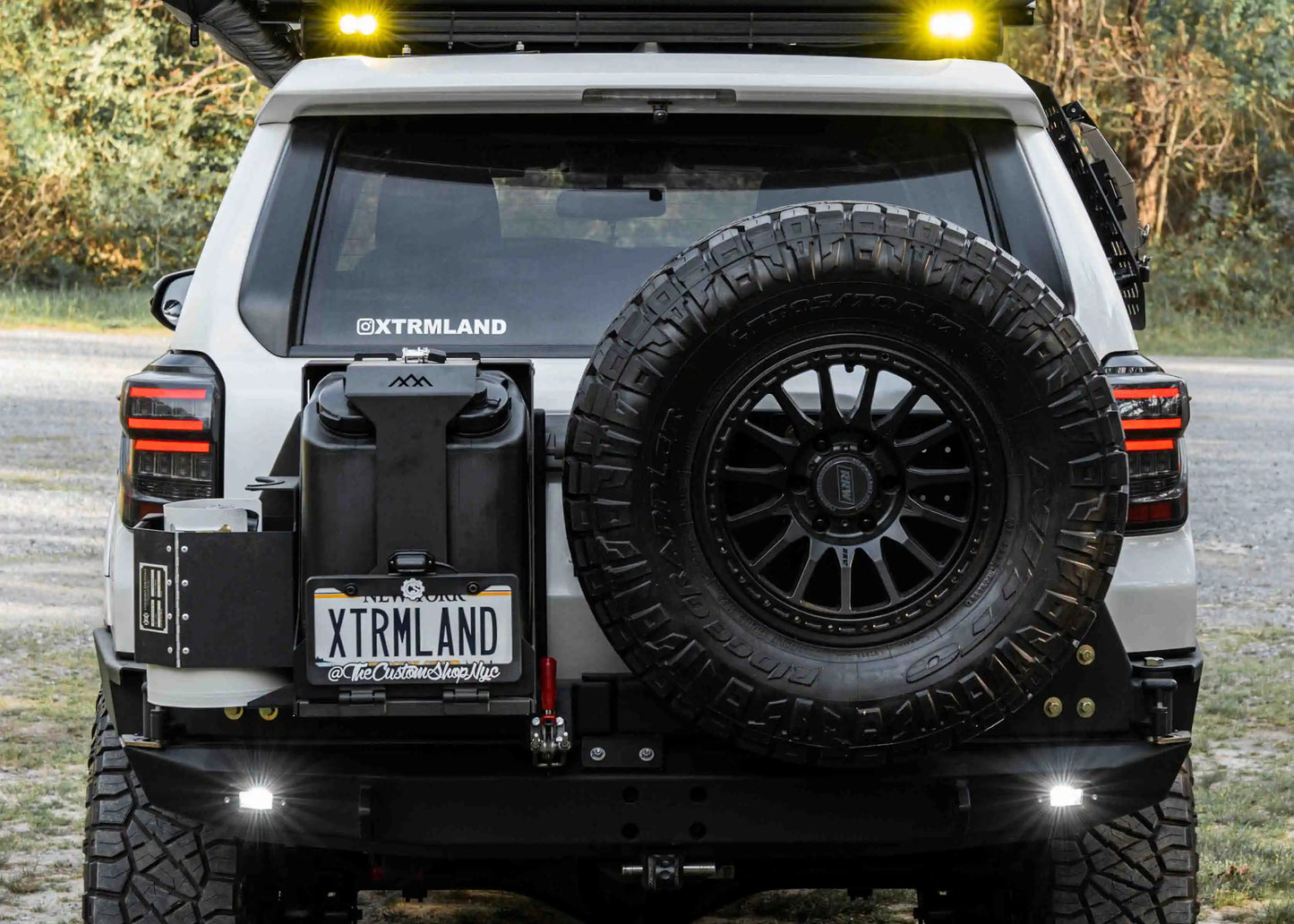 Jerry's Can Holder - Dual Universal Jerry Can Carrier Backwoods Adventure Mods
