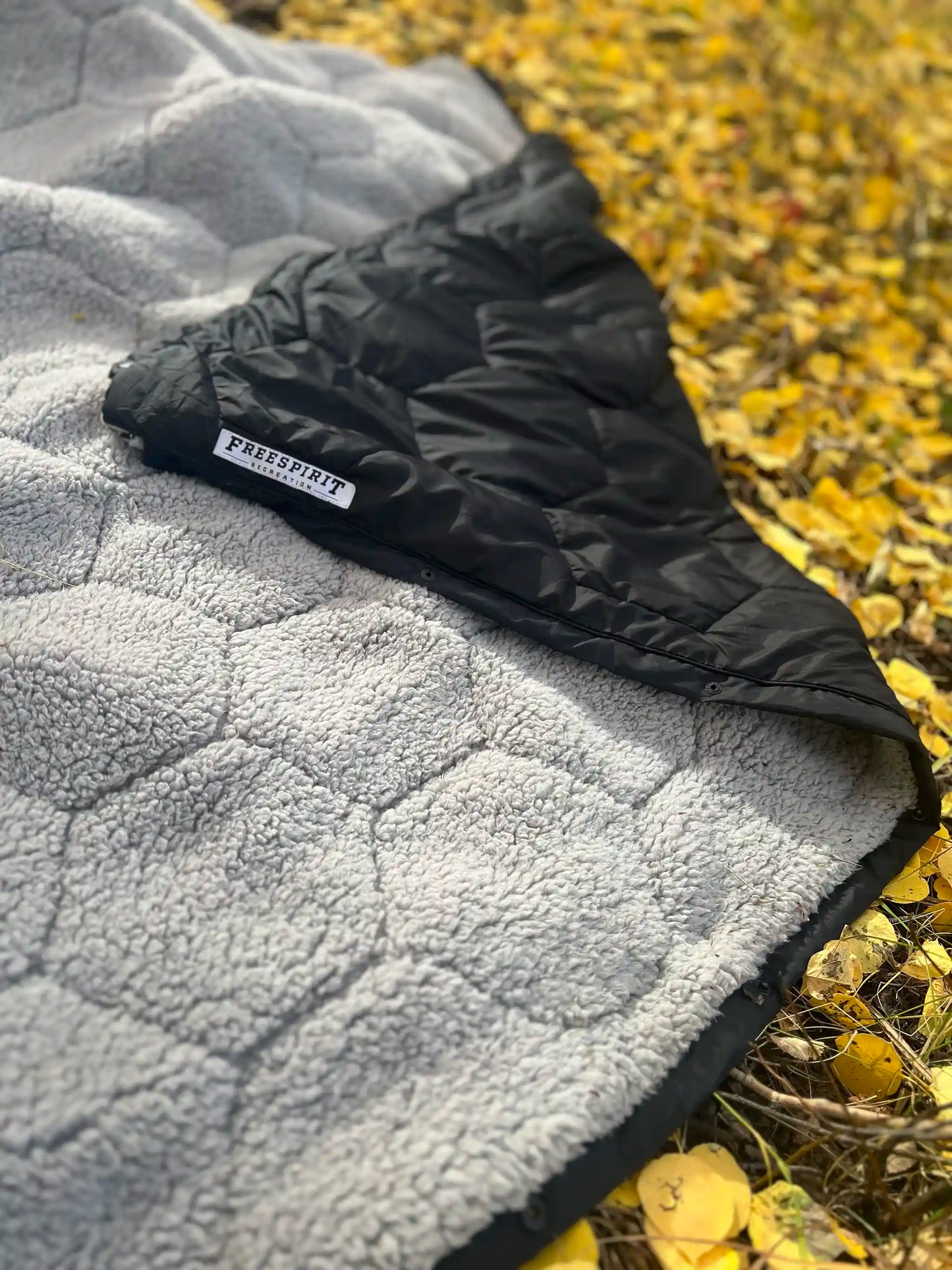 Anywhere Poncho/Puff Blanket - Clearance Freespirit Recreation