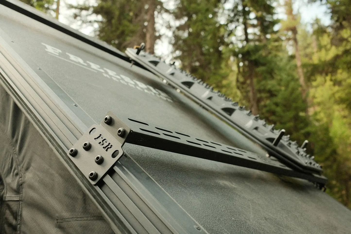 Hard Shell Series - Crossbar Kits Freespirit Recreation