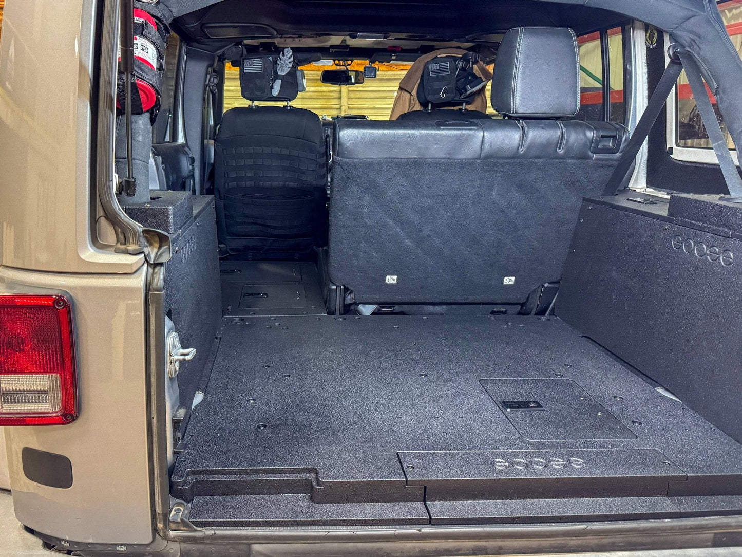 Jeep Wrangler 2007-2018 JKU 4 Door - Second Row Seat Delete Plate System - V2 Goose Gear