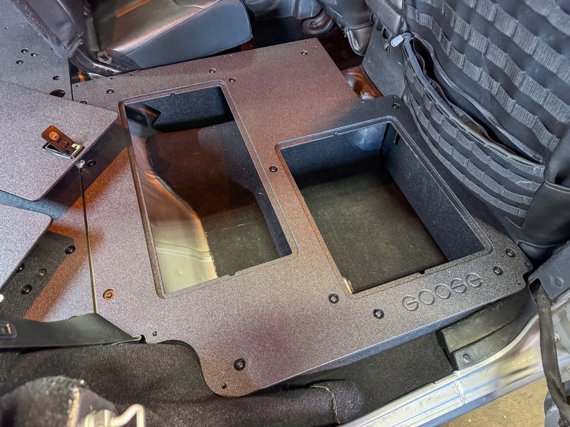 Jeep Wrangler 2007-2018 JKU 4 Door - Second Row Seat Delete Plate System - V2 Goose Gear