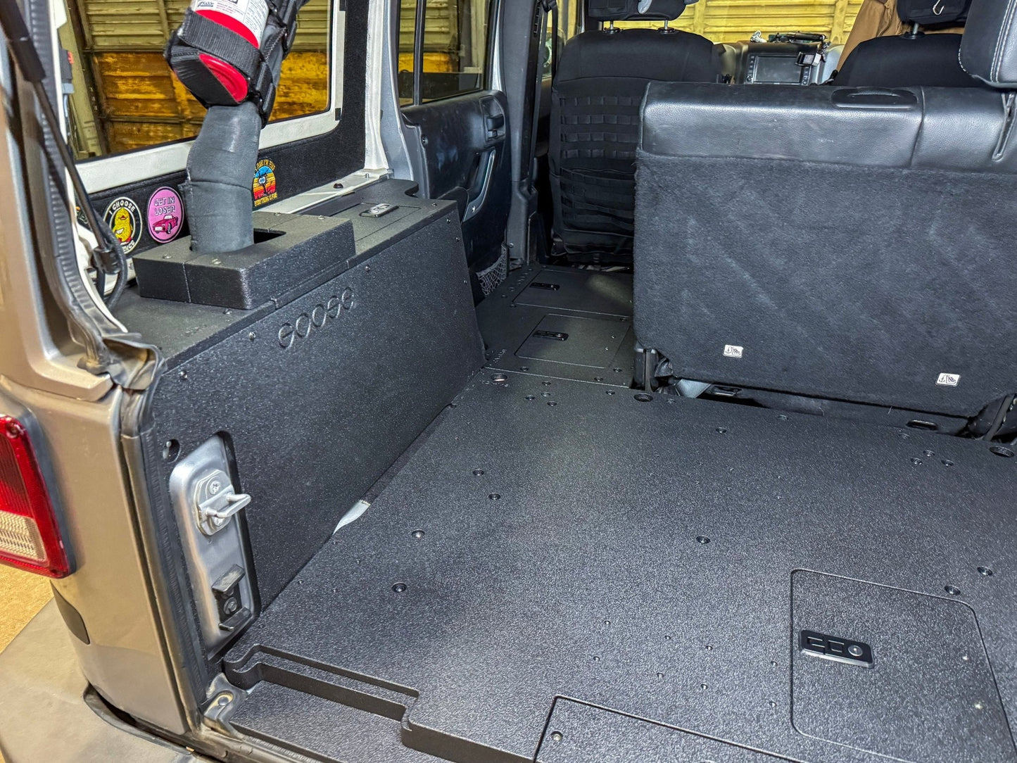Jeep Wrangler 2007-2018 JKU 4 Door - Second Row Seat Delete Plate System - V2 Goose Gear