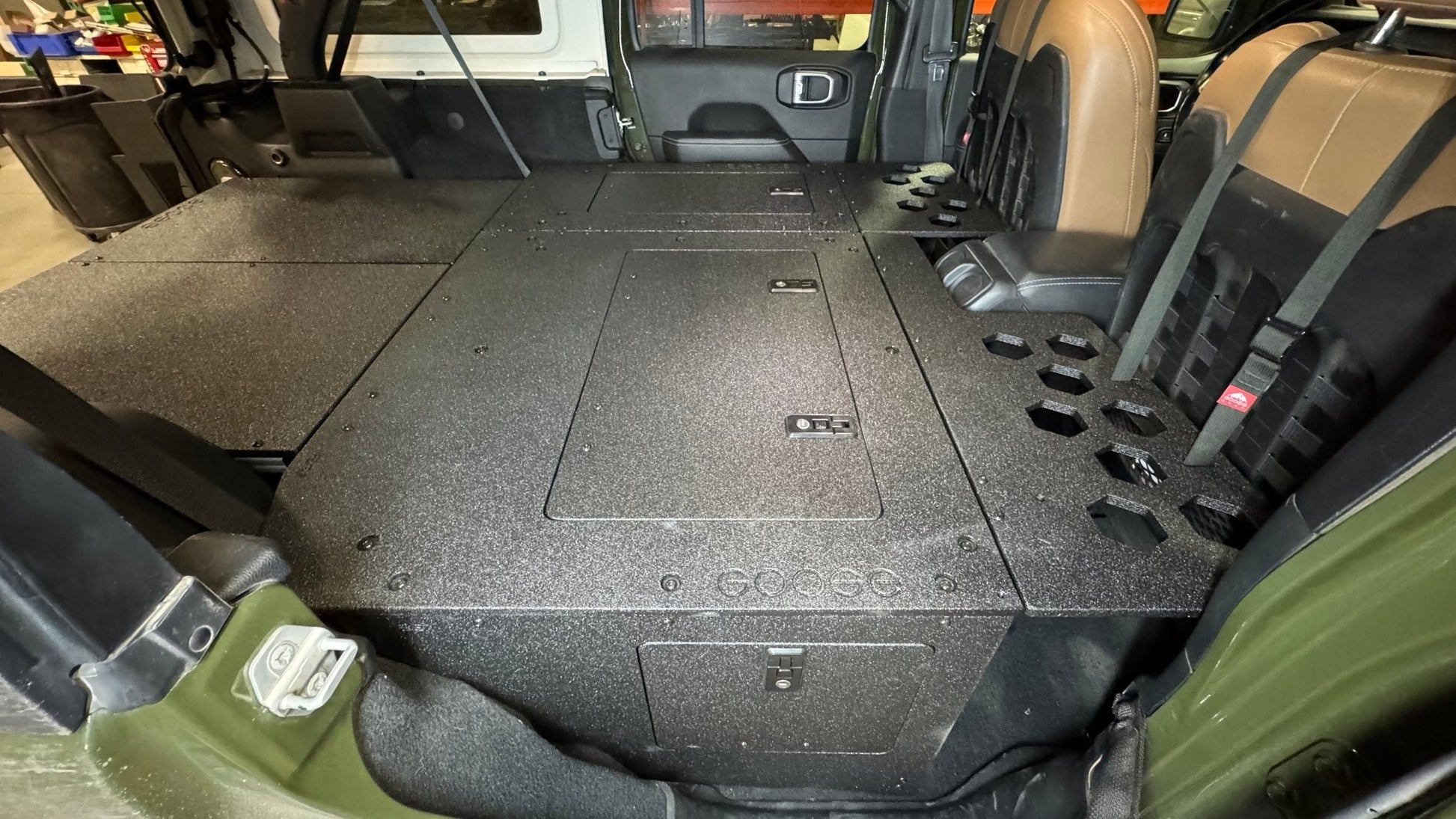 Jeep Wrangler 2018-2023 JLU 4 Door - Second Row Seat Delete Plate System - 8" or 10" Module Based Goose Gear