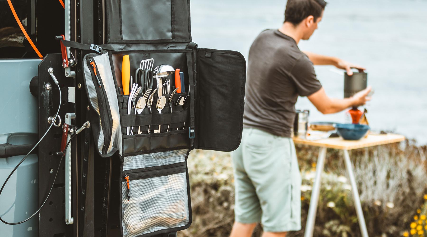 RADIUS OUTFITTERS Camp Kitchen Organizer - Large VANNON