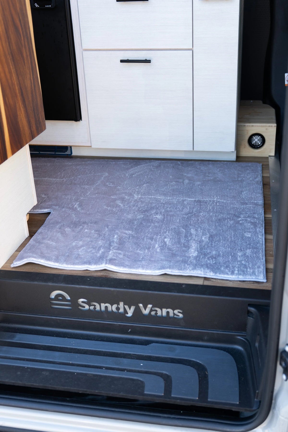 SV L-Shaped Sprinter Van Washable Rug Sandy Vans