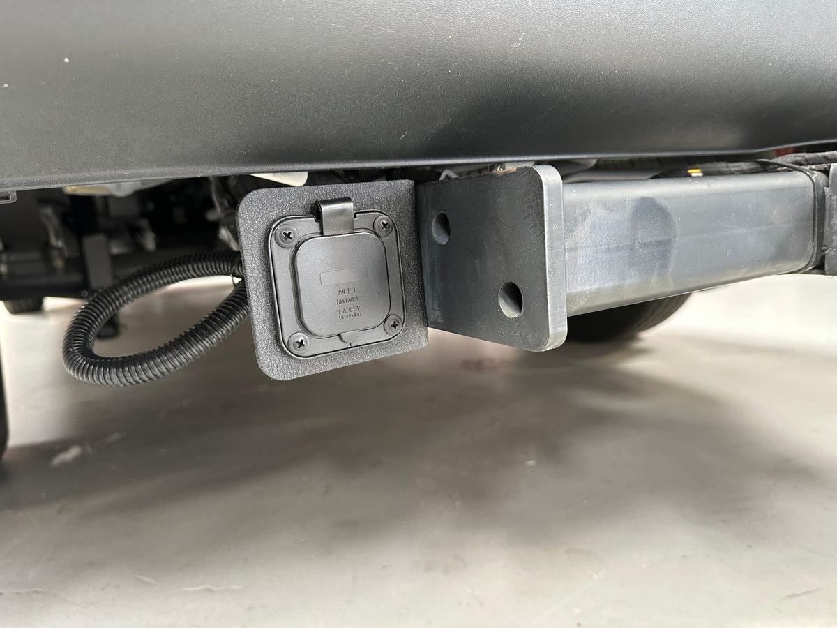 SV Shoreline Power Bracket 15 amp Sandy Vans