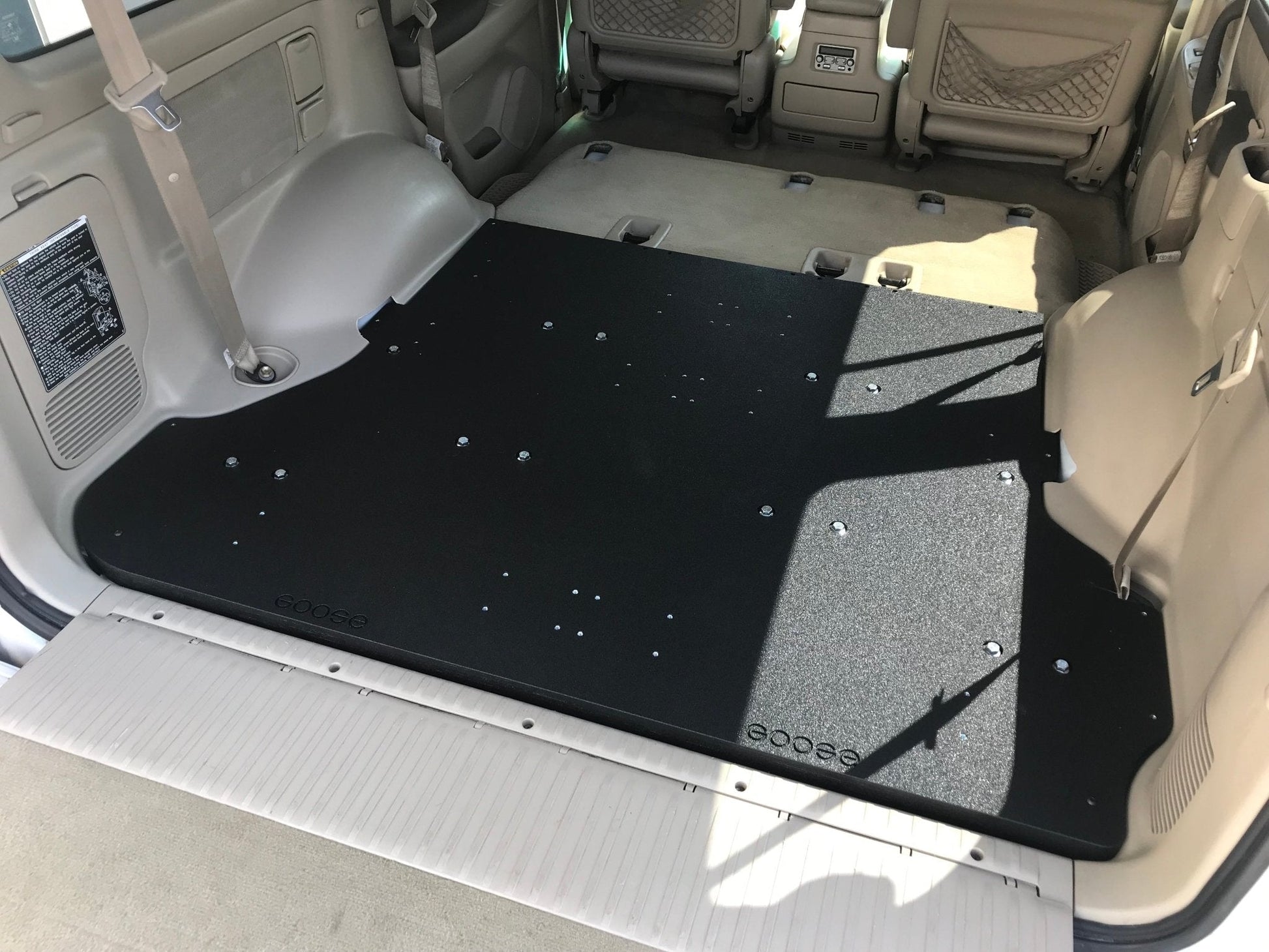 Toyota Land Cruiser 1998-2007 100 Series - Rear Plate System Goose Gear