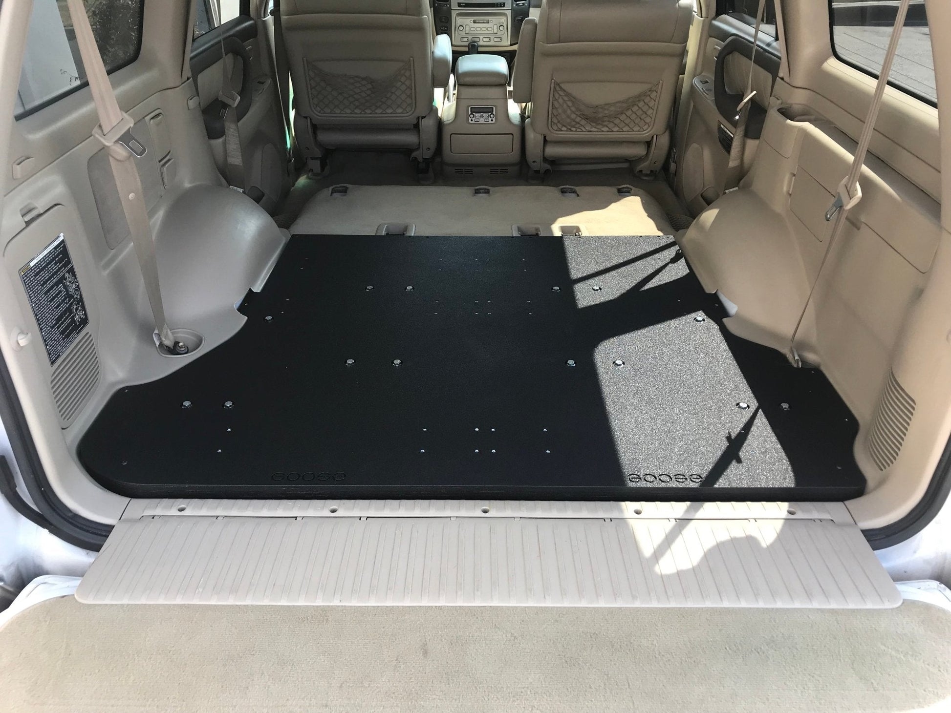 Toyota Land Cruiser 1998-2007 100 Series - Rear Plate System Goose Gear