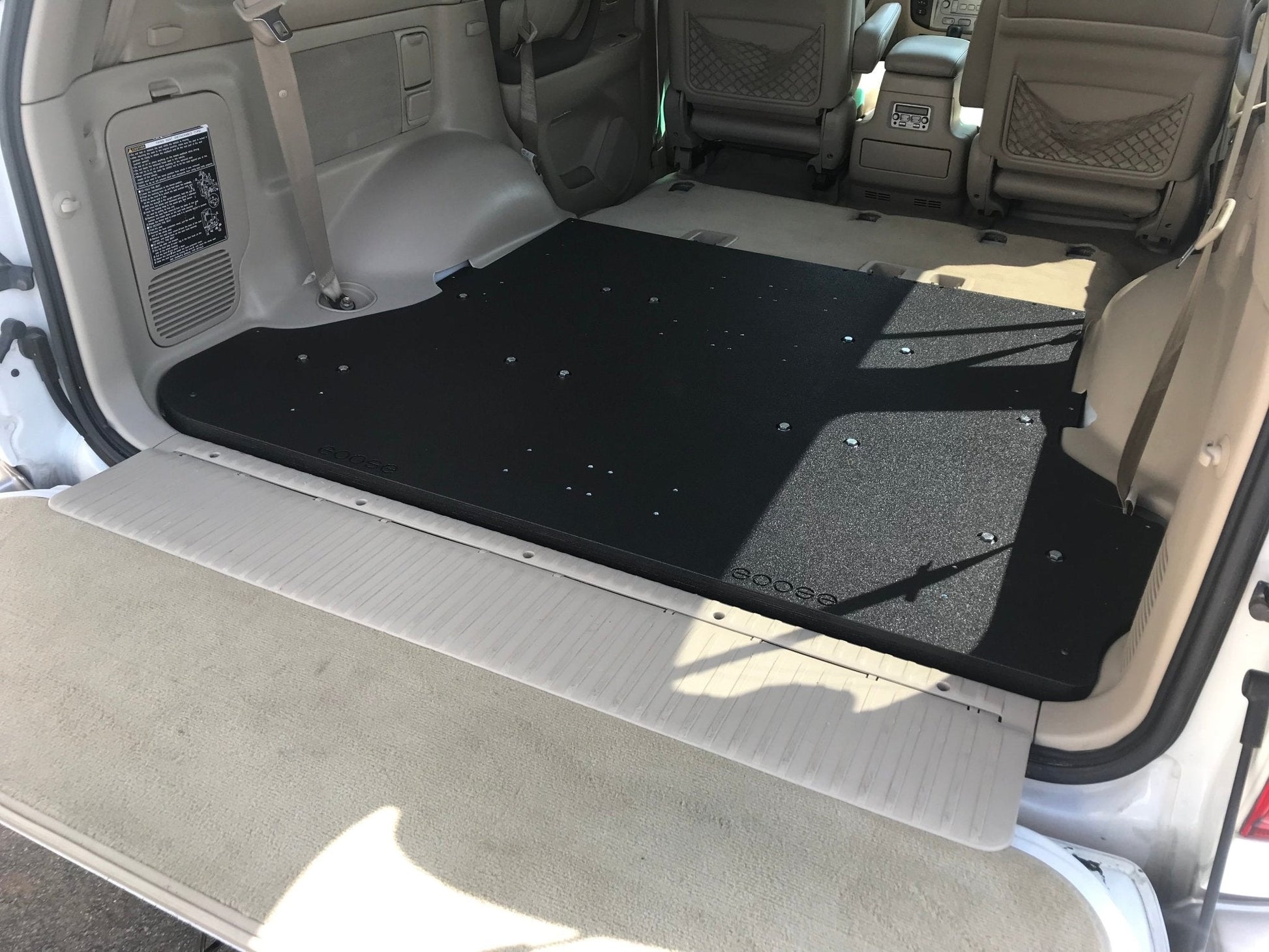Toyota Land Cruiser 1998-2007 100 Series - Rear Plate System Goose Gear