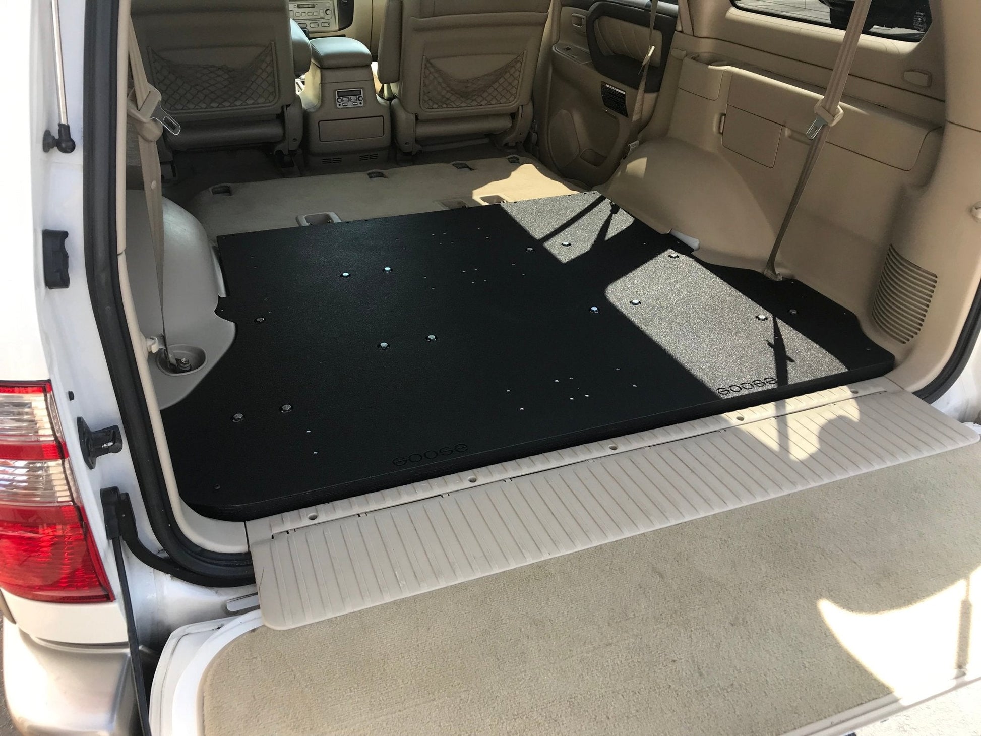 Toyota Land Cruiser 1998-2007 100 Series - Rear Plate System Goose Gear