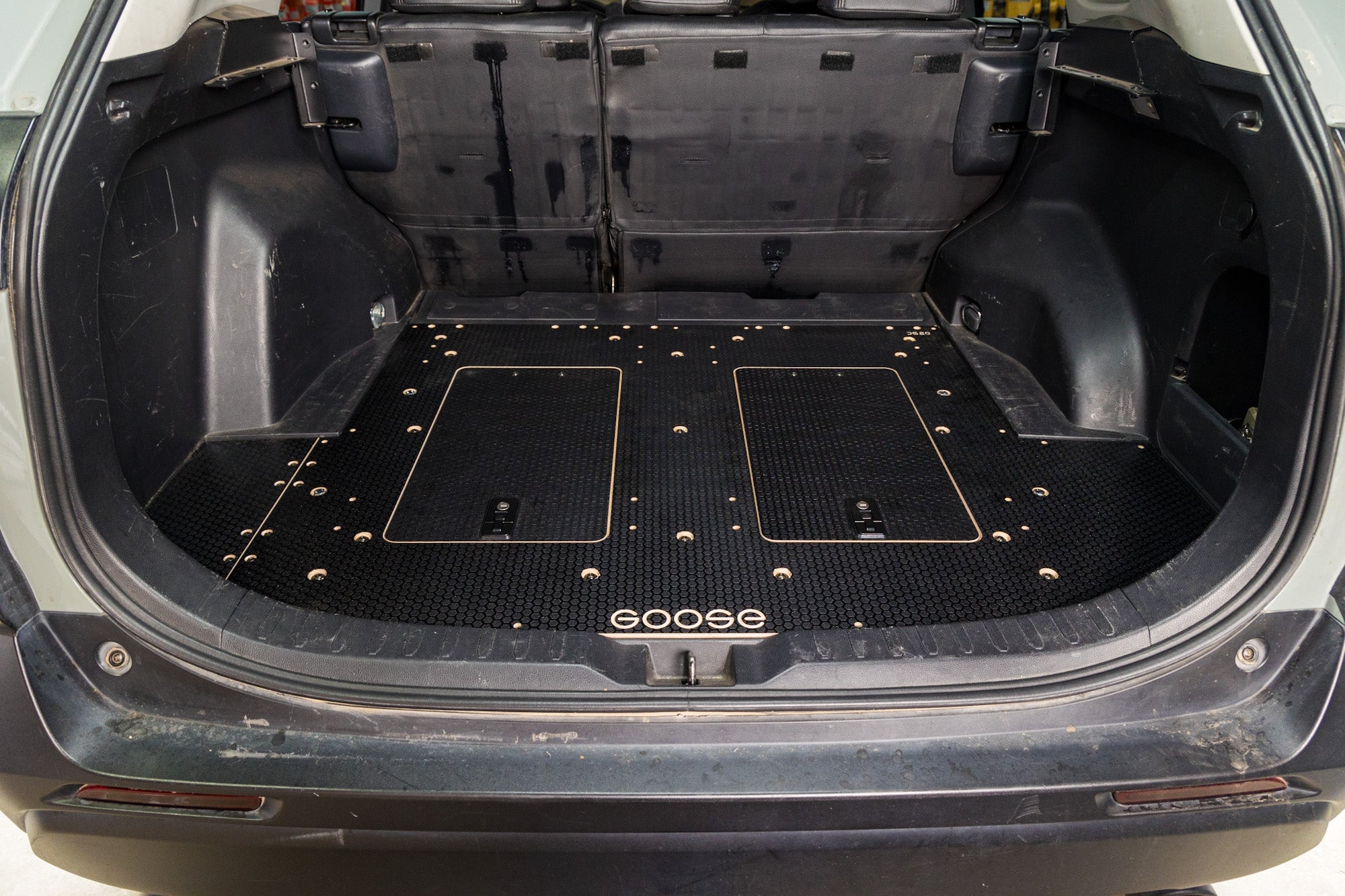 Toyota Rav4 2019-Present 5th Gen. - Rear Plate System – GustoVans